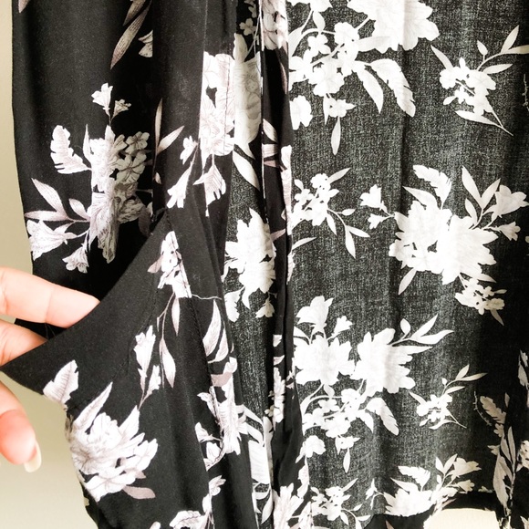 Spiritual Gangster Floral Kimono - Picture 9 of 11